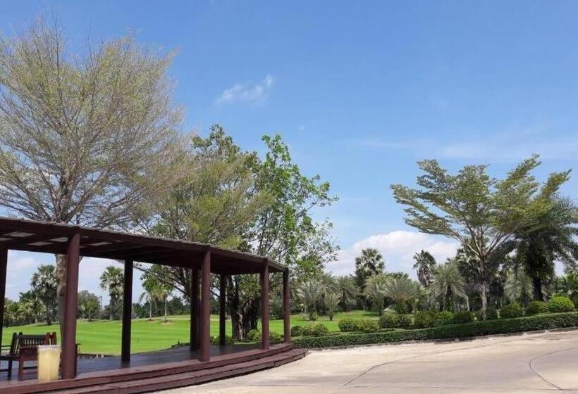 호텔 Suwan Golf & Country Club