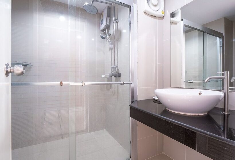 فندق Taweesuk Residence