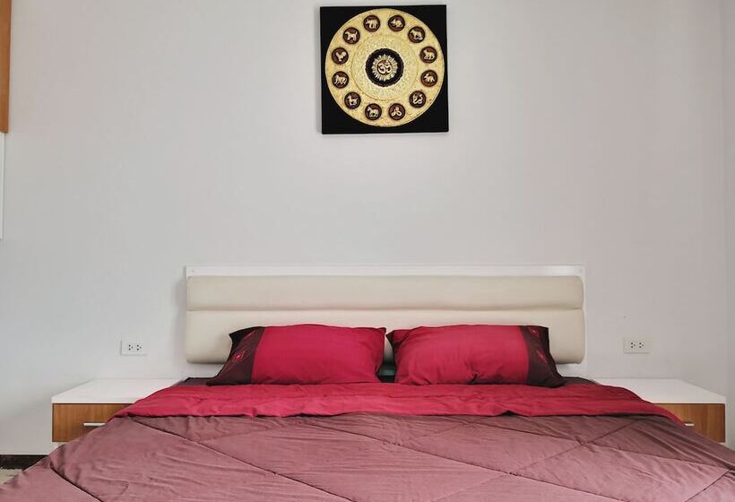 فندق Taweesuk Residence