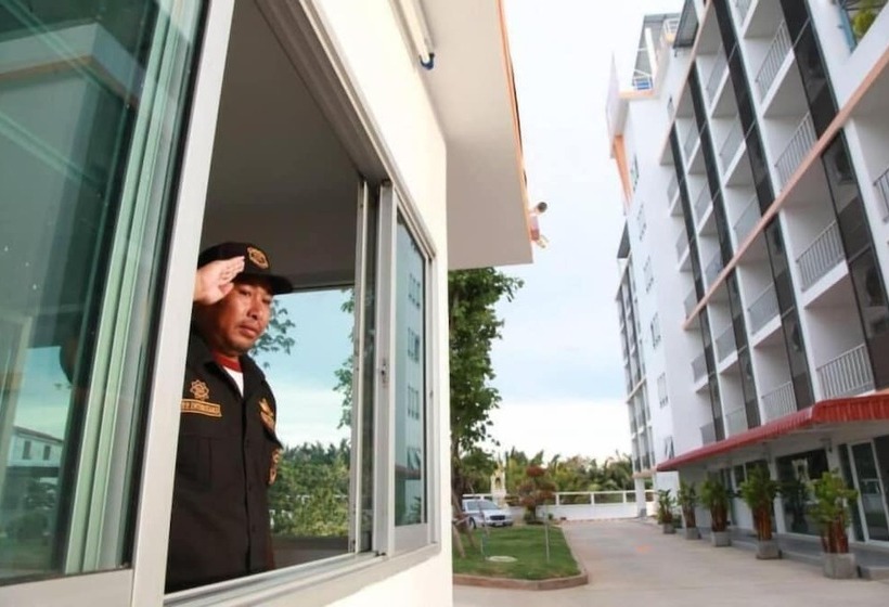 فندق Taweesuk Residence