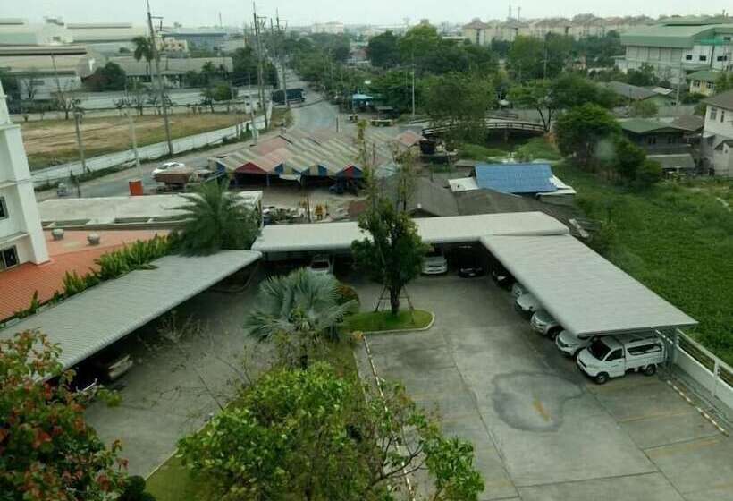 فندق Taweesuk Residence