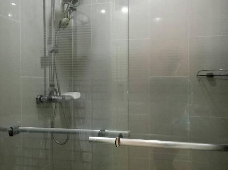 فندق Taweesuk Residence