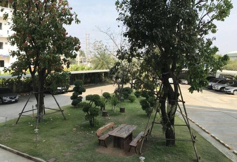 فندق Taweesuk Residence