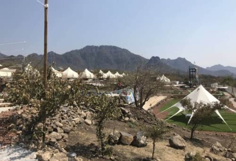 ホテル Tendo Glamping