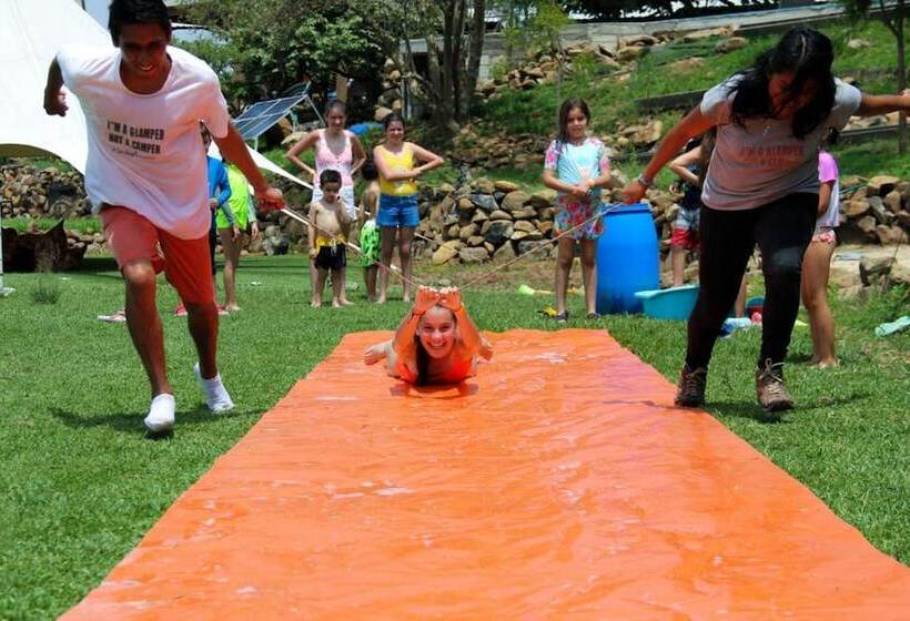 ホテル Tendo Glamping