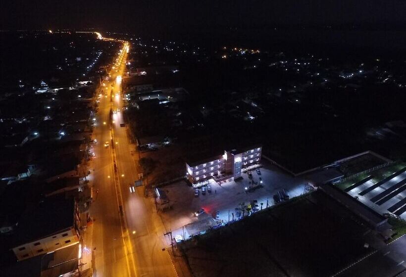 Thatphanom View Hotel Nakhon