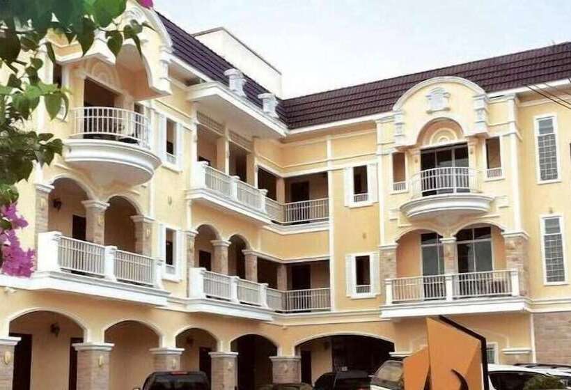 בית מלון כפרי The Nine Mansion