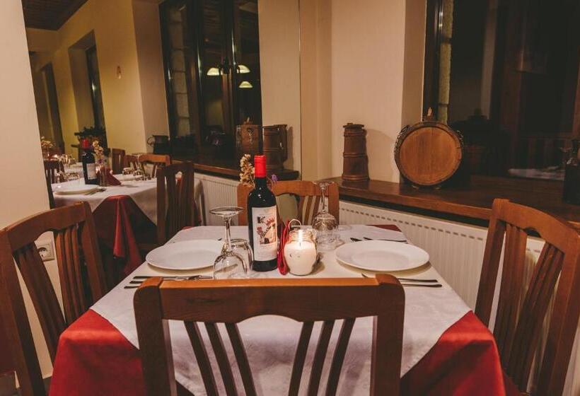 호텔 Thea Mainalou