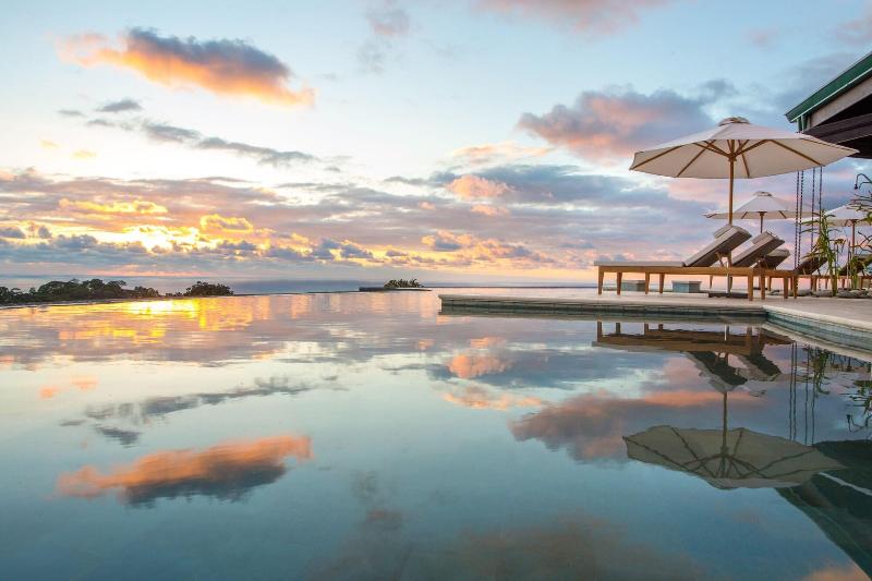 Отель Three Sixty   Adults Only