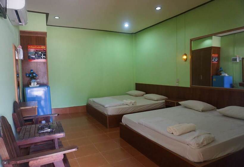 בית מלון כפרי Thumneab Guesthouse