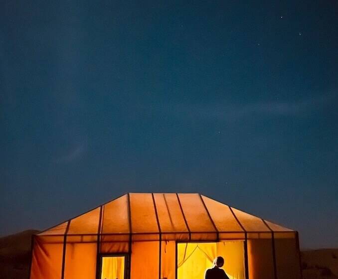 هتل Tinfou Desert Camp