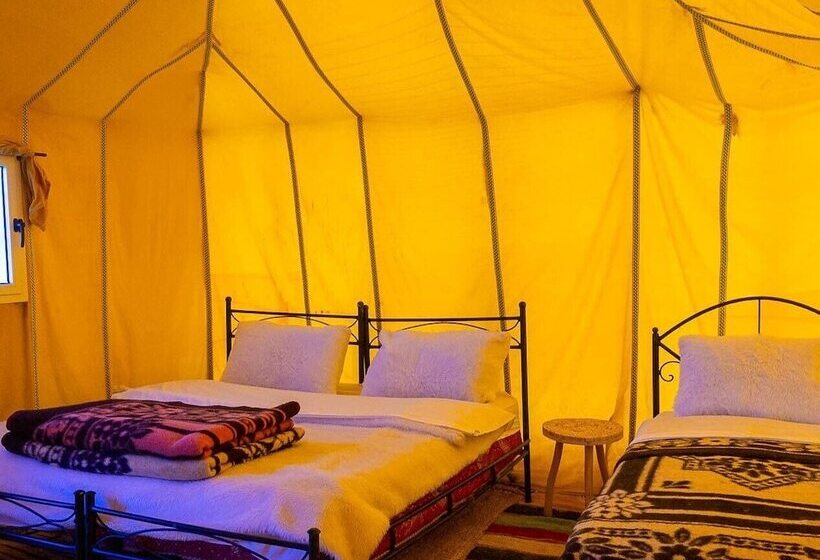 ホテル Tinfou Desert Camp