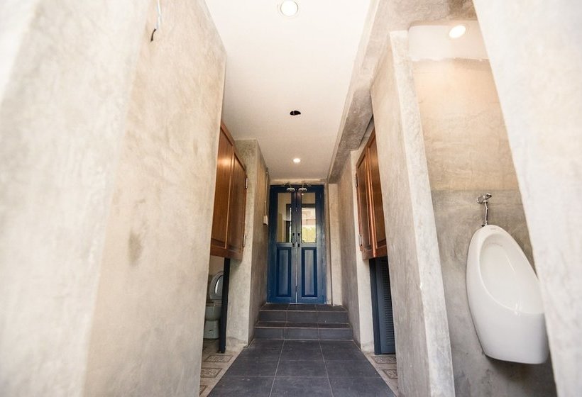 فندق Toobs Hostel  Adults Only