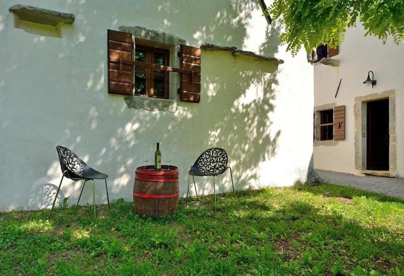 בית מלון כפרי Traditional Stone House Kotli