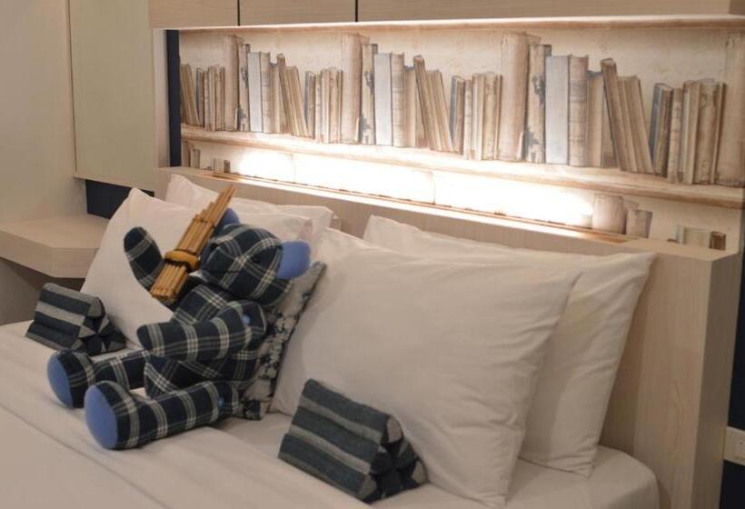 ホテル Ud Capital