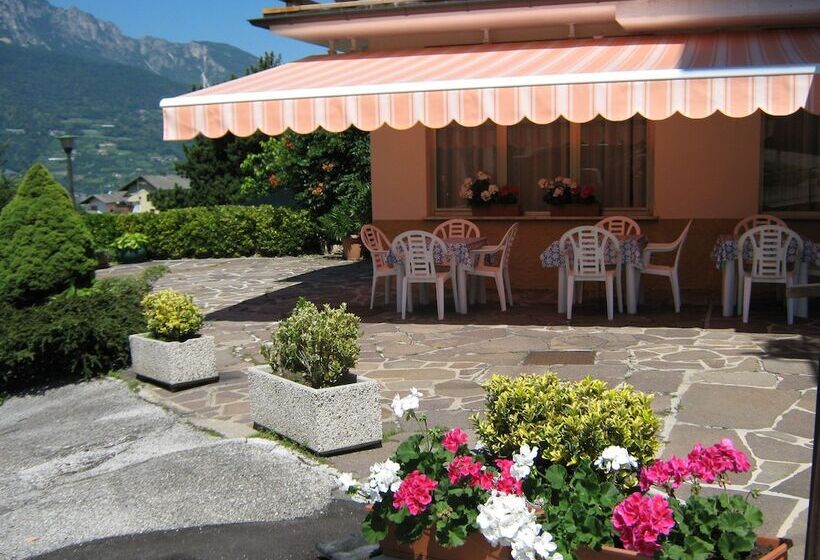 فندق Villa Ester