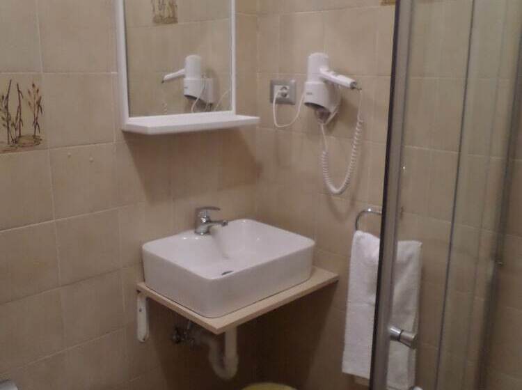 فندق Villa Ester