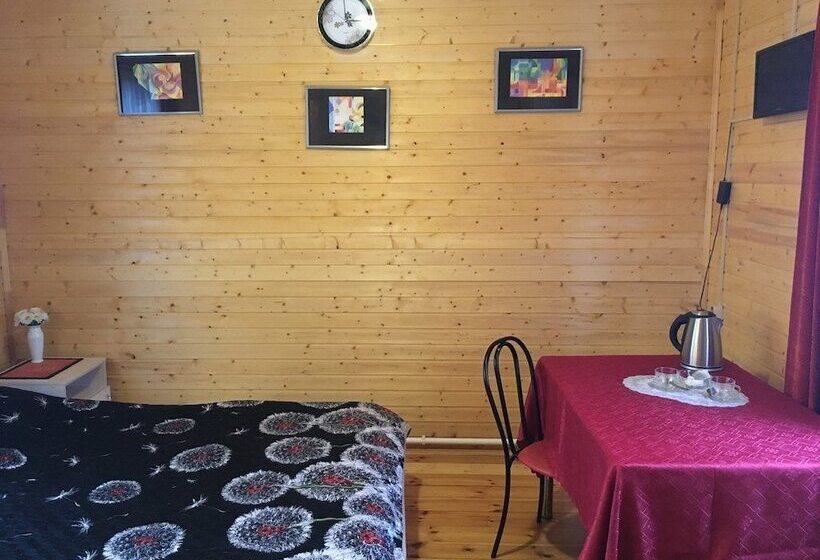 Отель Vladimirski Hutorok