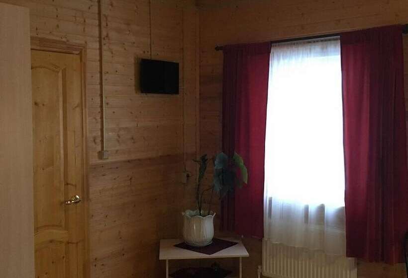 Отель Vladimirski Hutorok