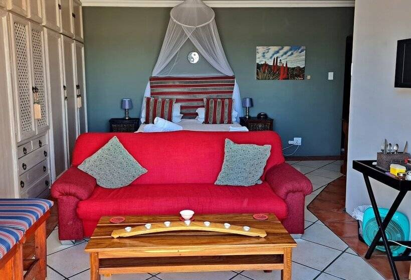 בית מלון כפרי Walkerbay Accommodation