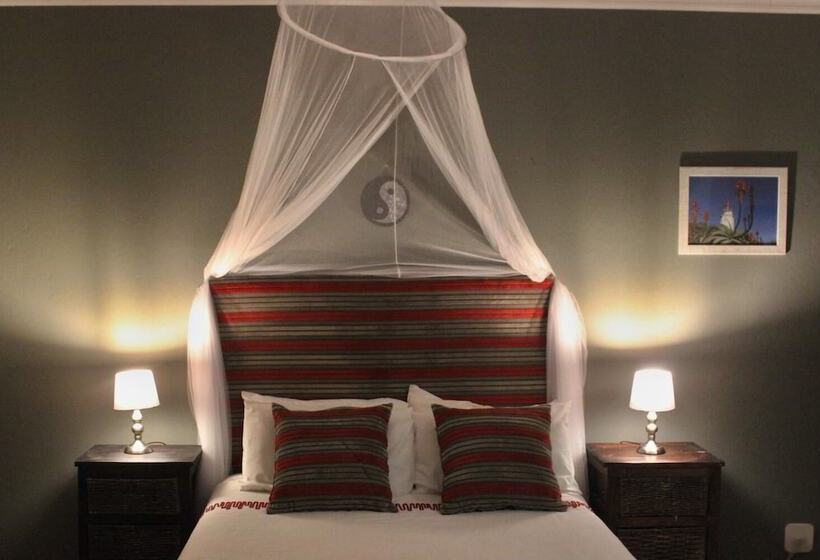 בית מלון כפרי Walkerbay Accommodation