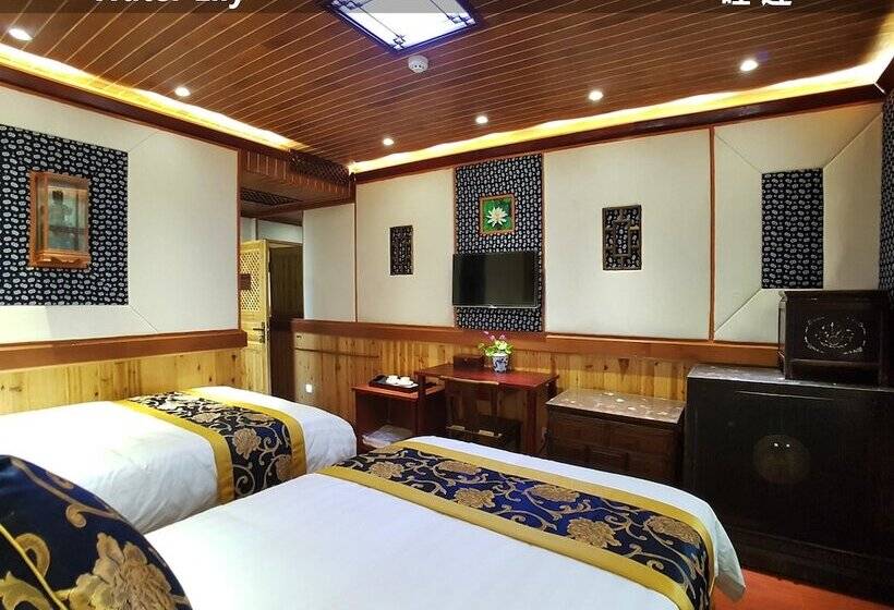 Отель Yangshuo Li River Lodge