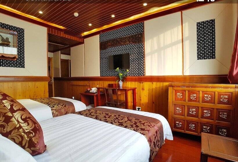 Отель Yangshuo Li River Lodge