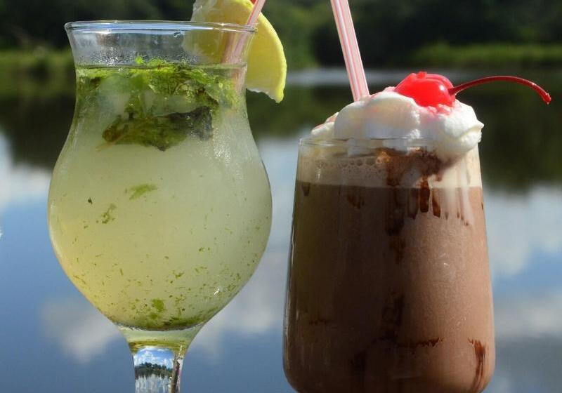 Lamanai Hotel & Marina