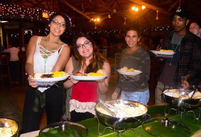 Lamanai Hotel & Marina