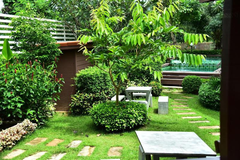 Lemon Chalet Kaeng Krachan Resort