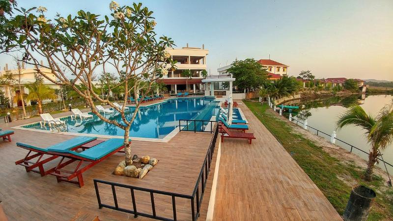 Mangrove River Resort