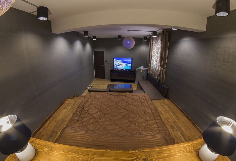 Maximum Luxury Apartment