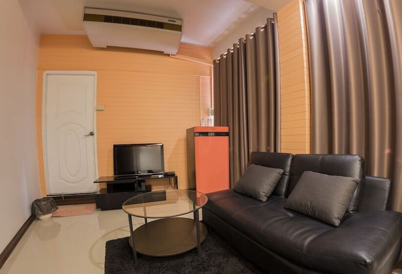 Maximum Luxury Apartment