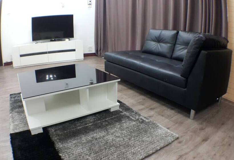 Maximum Luxury Apartment