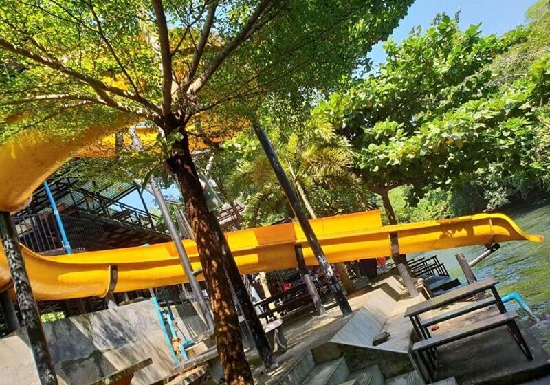 Natthapon Resort Kaeng Kachan