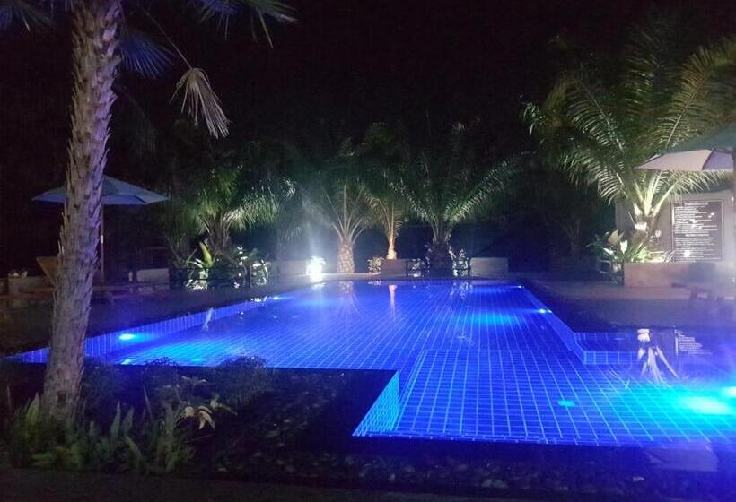Palm Pran Resort