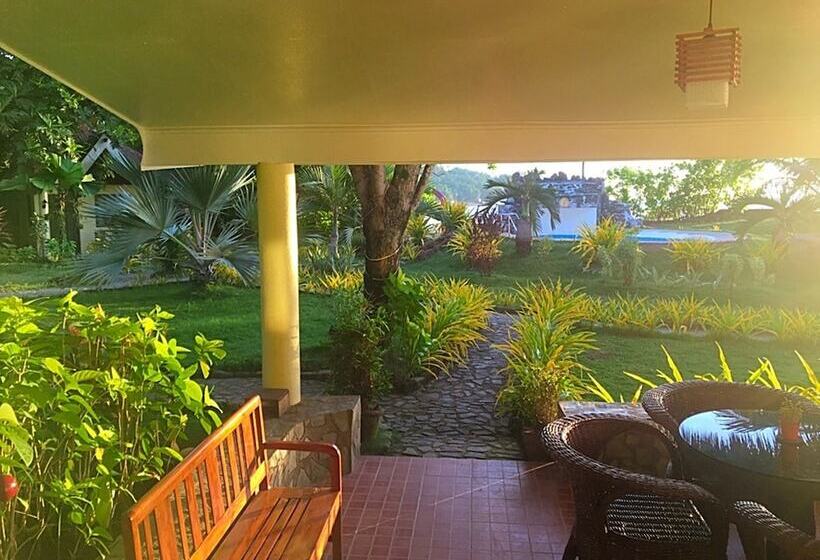 Puesta Del Sol Beach Bungalows