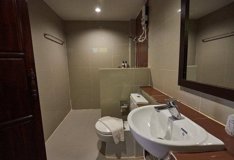 Rapeepong Resort Nanthai