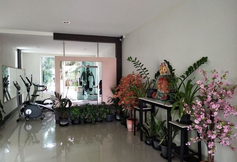 Siri Service Apartment