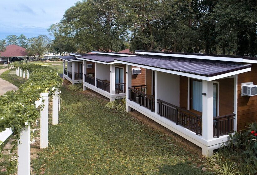 Solina Beach & Nature Resort