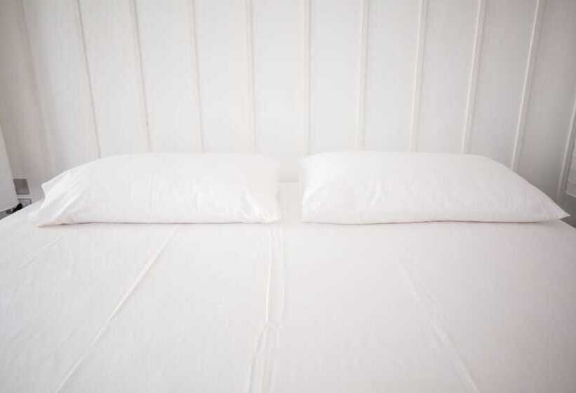 Trat 101 Hotel   Sha Certified