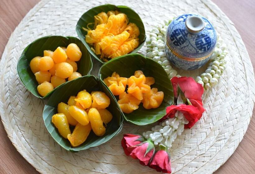 Trat 101 Hotel   Sha Certified