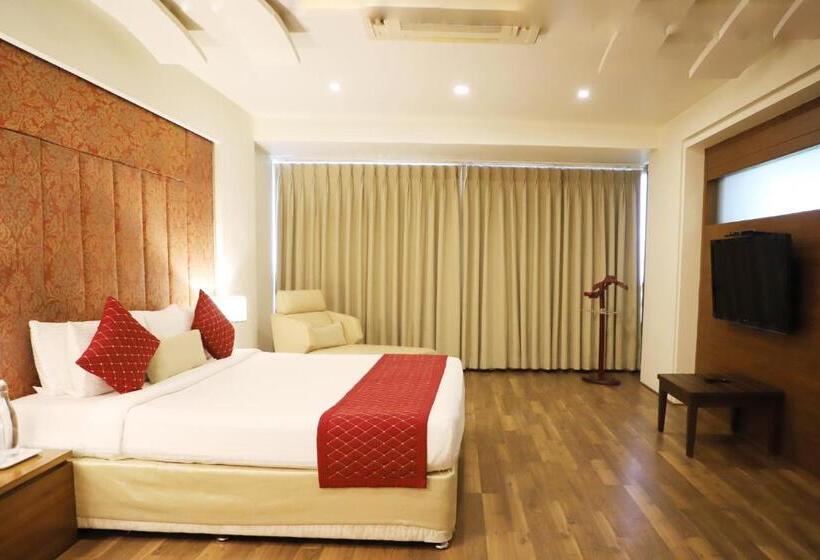 Boulevard 9 Luxury Resort & Spa