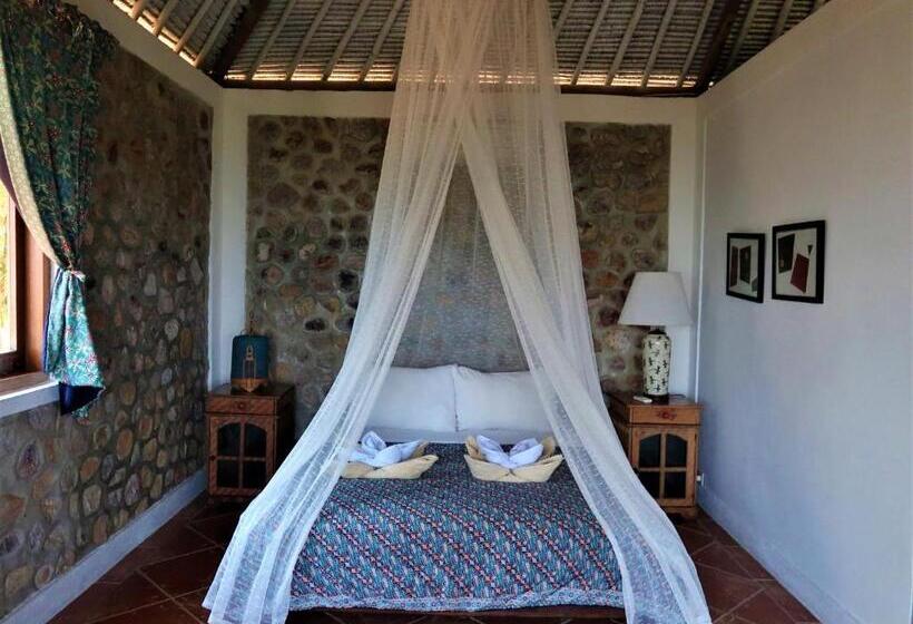 Breve Azurine Lagoon Resort