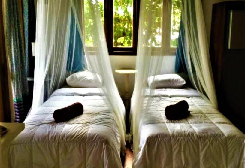 Breve Azurine Lagoon Resort