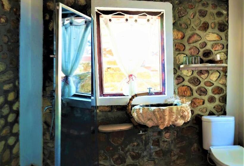 Breve Azurine Lagoon Resort