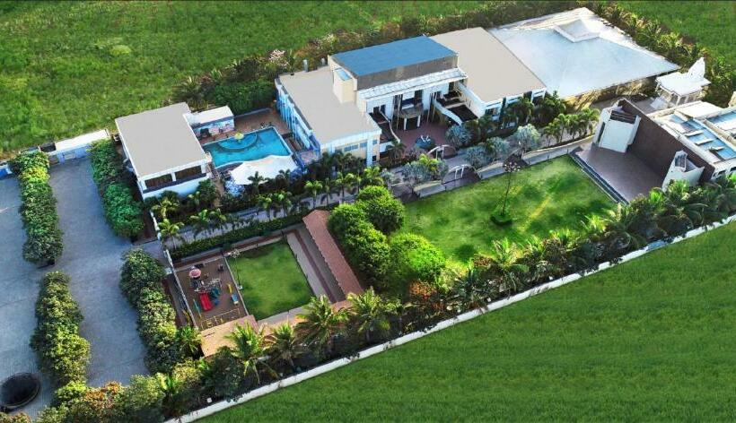 Palette Resorts  Carnival Resort