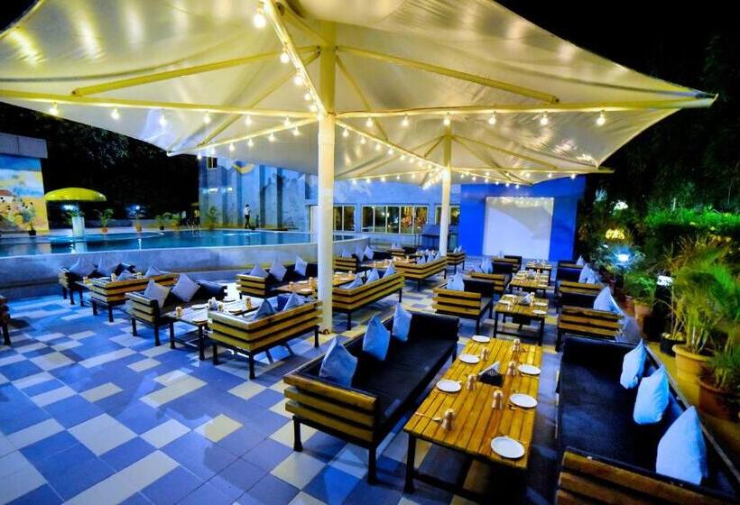 Palette Resorts  Carnival Resort