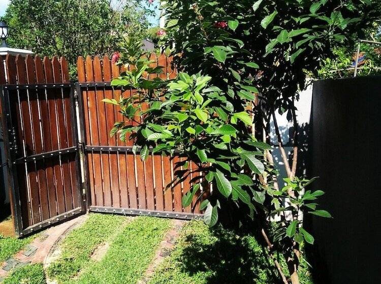 펜션 Vihara Safari Homestay