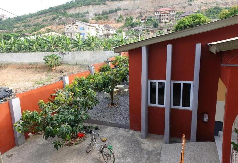 تختخواب و صبحانه Cheers Guesthouse